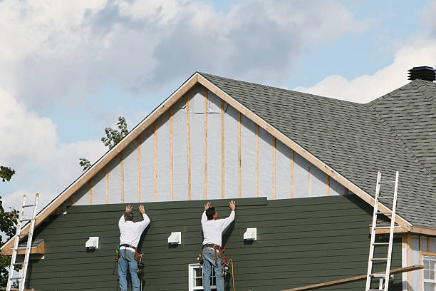 Professional Siding Replacement technician working in Warnock, OH